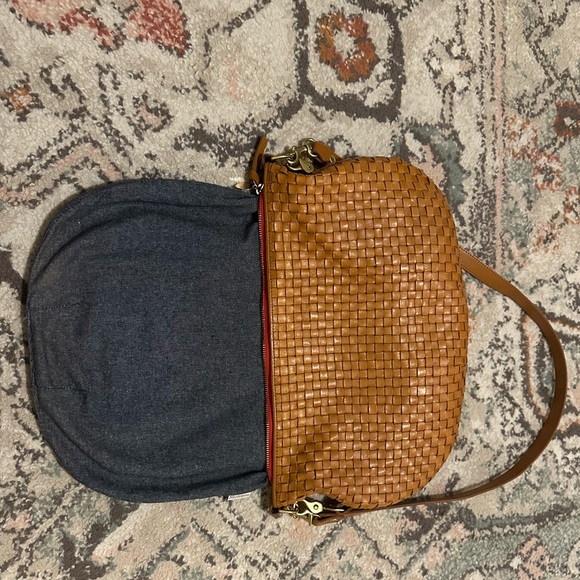 CLARE V - Moyen natural/ tan leather messenger bag - Picture 11 of 12